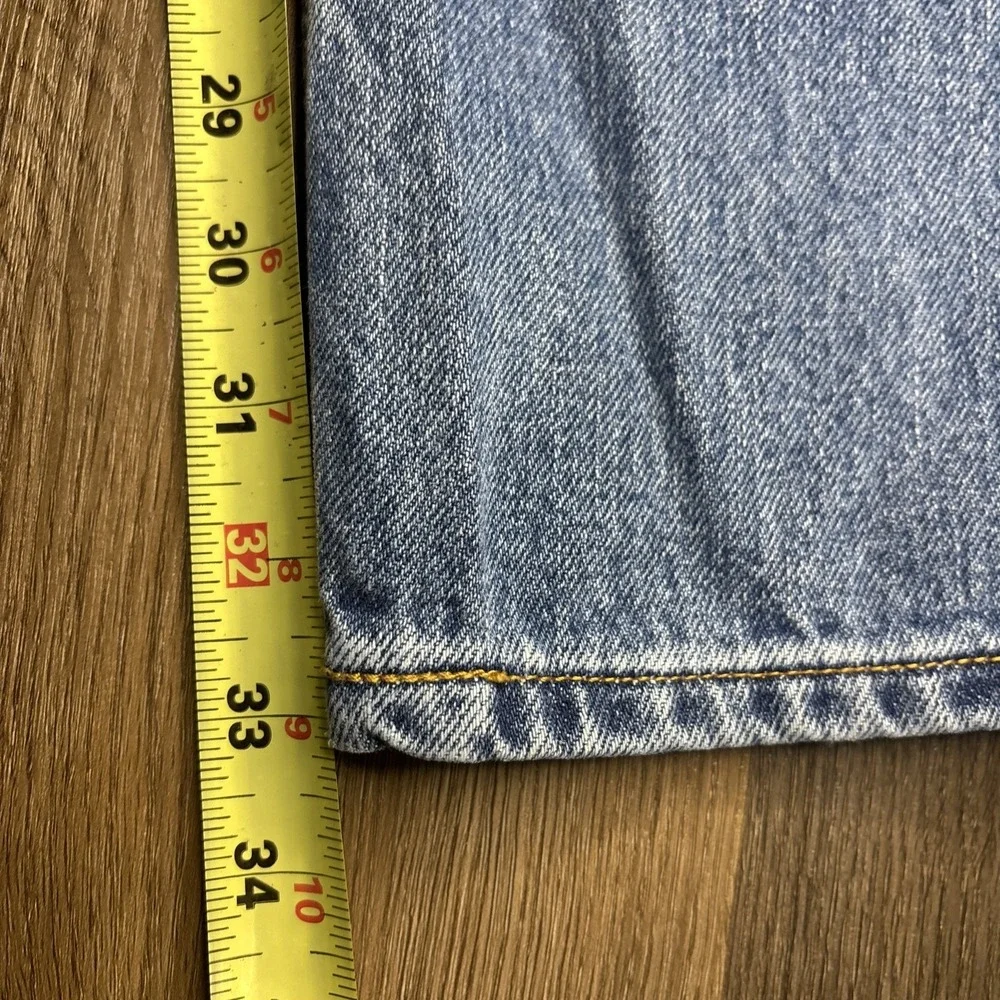 VTG Levis 550 Blue Jeans Men 32x33 Cotton Denim Relaxed Tapered Fit Med Wash Y2K